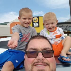 Meet your Posher, Robert